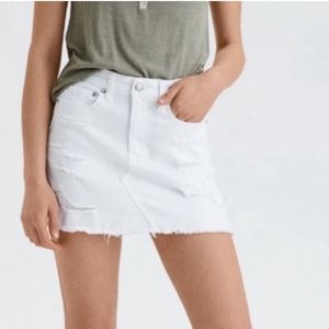 American Eagle White Distressed Denim Skirt